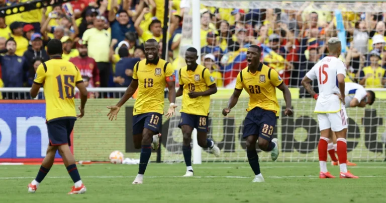 peru national football team vs ecuador national football team matches